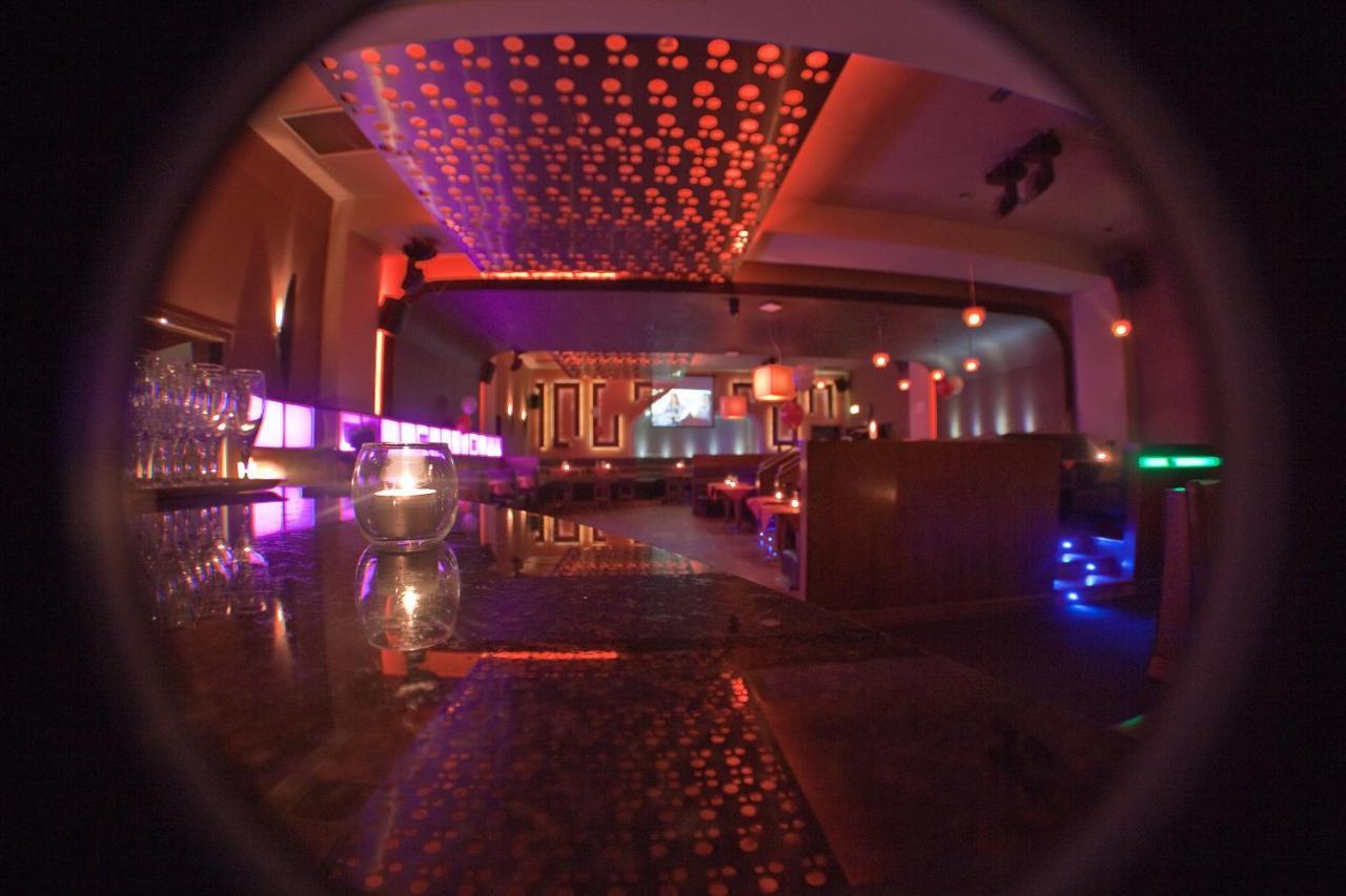 Ivy Tower Hotel Castlebar Buitenkant foto