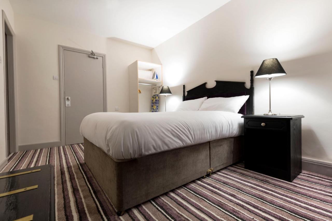 Ivy Tower Hotel Castlebar Buitenkant foto