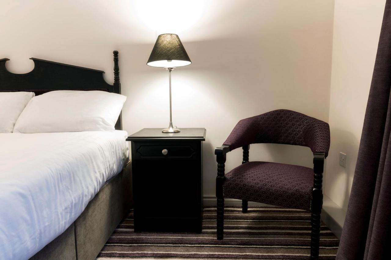 Ivy Tower Hotel Castlebar Buitenkant foto